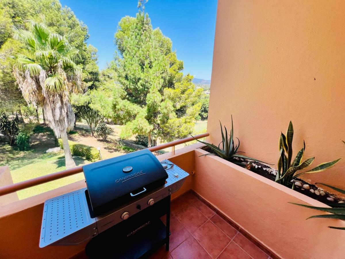 Apartamento Precioso apartamento con bbq cerca de la playa en Estepona Exterior foto